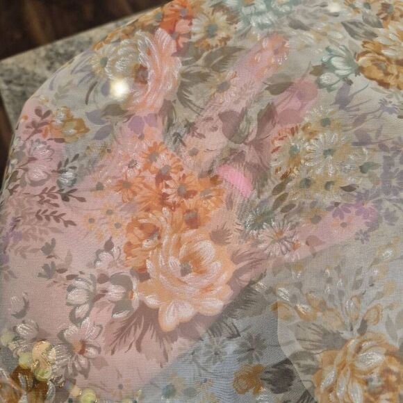 Fabric, White/Tan/Gray/Teal Floral Poly Organza Sheer 45" x 4 yds - Picture 2 of 5